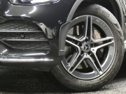 メルセデスベンツ GLC GLC220d 4MATIC AMGﾗｲﾝ ﾚｰﾀﾞｰｾｰﾌﾃｨPKG　後期 meｺﾈｸﾄ ｷｰﾚｽｺﾞｰ 黒半革ｼｰﾄ/前後ﾋｰﾀｰ ﾊﾟﾉﾗﾏSR MBUXﾅﾋﾞ 地ﾃﾞｼﾞ 360度ｶﾒﾗ 前後ﾄﾞﾗﾚｺ 自動ﾘｱｹﾞｰﾄ LEDﾗｲﾄ/自動HB AMGｴｱﾛ/19ｲﾝﾁAW　2年保証付