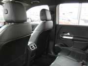 メルセデスベンツ GLB GLB250 4MATIC ｽﾎﾟｰﾂ ﾅｲﾄ&ﾚｰﾀﾞｰｾｰﾌﾃｨPKG　meｺﾈｸﾄ ｷｰﾚｽｺﾞｰ AMGｴｱﾛ&20ｲﾝﾁAW 黒本革ｼｰﾄ MBUXﾅﾋﾞ 地ﾃﾞｼﾞ 360度ｶﾒﾗ ﾀﾞｲﾅﾐｯｸｾﾚｸﾄ ﾊﾟﾄﾞﾙｼﾌﾄ 前後ﾄﾞﾗﾚｺ 自動ﾘｱｹﾞｰﾄ/ﾌｯﾄOP LEDﾍｯﾄﾞﾗｲﾄ ｵｰﾄHB　2年保証付