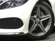 メルセデスベンツ Cクラス C220d ｱﾊﾞﾝｷﾞｬﾙﾄﾞ AMGﾗｲﾝ ﾚｻﾞｰｴｸｽｸﾙｰｼﾌﾞ&ﾚｰﾀﾞｰｾｰﾌﾃｨPKG　9速AT ｷｰﾚｽｺﾞｰ 黒本革/ｼｰﾄﾋｰﾀｰ HDDﾅﾋﾞTV Bｶﾒﾗ ﾍｯﾄﾞｱｯﾌﾟD ﾄﾞﾗﾚｺ ﾊﾟﾄﾞﾙｼﾌﾄ ｴｱﾊﾞﾗﾝｽPKG 自動ﾄﾗﾝｸ LEDﾍｯﾄﾞﾗｲﾄ/自動HB AMGｴｱﾛ&18ｲﾝﾁAW　2年保証付