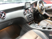 AMG Aクラス A45 AMG 4MATIC ｴﾃﾞｨｼｮﾝ1 ｾｰﾌﾃｨPKG　400台限定 専用ｴｸｽﾃﾘｱ&ｲﾝﾃﾘｱ AMGﾊﾟﾌｫｰﾏﾝｽｼｰﾄ/ｽﾃｱﾘﾝｸﾞ AMGｴｱﾛ/19ｲﾝﾁAW 強化ﾌﾞﾚｰｷ&ｻｽﾍﾟﾝｼｮﾝ HDDﾅﾋﾞ 地ﾃﾞｼﾞ Bｶﾒﾗ BTｵｰﾃﾞｨｵ ﾊﾟｰｸﾄﾛﾆｯｸ ﾃﾞｨｽﾄﾛﾆｯｸﾌﾟﾗｽ　2年保証付