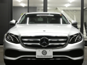 メルセデスベンツ Eクラス E200 ｱﾊﾞﾝｷﾞｬﾙﾄﾞ ｴｸｽｸﾙｰｼﾌﾞ&ﾚｰﾀﾞｰｾｰﾌﾃｨPKG　中期 BSG搭載 meｺﾈｸﾄ 黒本革ｼｰﾄ/前後ﾋｰﾀｰ 純正ﾅﾋﾞ 地ﾃﾞｼﾞ AppleCarPlay 360度ｶﾒﾗ 前後ﾄﾞﾗﾚｺ Burmester ﾍｯﾄﾞｱｯﾌﾟD ｴｱﾊﾞﾗﾝｽPKG 自動開閉ﾄﾗﾝｸ LEDﾗｲﾄ　2年保証付