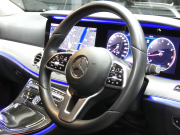 メルセデスベンツ Eクラス E200 ｱﾊﾞﾝｷﾞｬﾙﾄﾞ ｴｸｽｸﾙｰｼﾌﾞ&ﾚｰﾀﾞｰｾｰﾌﾃｨPKG　中期 BSG搭載 meｺﾈｸﾄ 黒本革ｼｰﾄ/前後ﾋｰﾀｰ 純正ﾅﾋﾞ 地ﾃﾞｼﾞ AppleCarPlay 360度ｶﾒﾗ 前後ﾄﾞﾗﾚｺ Burmester ﾍｯﾄﾞｱｯﾌﾟD ｴｱﾊﾞﾗﾝｽPKG 自動開閉ﾄﾗﾝｸ LEDﾗｲﾄ　2年保証付