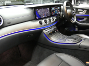 メルセデスベンツ Eクラス E200 ｽﾎﾟｰﾂ AMGﾗｲﾝｲﾝﾃﾘｱ&ｴｸｽｸﾙｰｼﾌﾞ&ﾚｰﾀﾞｰｾｰﾌﾃｨPKG　後期 1ｵｰﾅｰ BSG搭載 AMGｴｱﾛ&19AW ﾅｯﾊﾟ革/前後ﾋｰﾀｰ MBUXﾅﾋﾞ 地ﾃﾞｼﾞ AppleCarPlay 360度ｶﾒﾗ Burmester ﾍｯﾄﾞｱｯﾌﾟD 前後ﾄﾞﾗﾚｺ ｵｰﾄﾄﾗﾝｸ　2年保証付