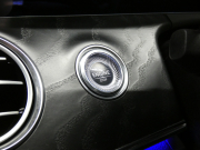 メルセデスベンツ Eクラス E200 ｽﾎﾟｰﾂ AMGﾗｲﾝｲﾝﾃﾘｱ&ｴｸｽｸﾙｰｼﾌﾞ&ﾚｰﾀﾞｰｾｰﾌﾃｨPKG　後期 1ｵｰﾅｰ BSG搭載 AMGｴｱﾛ&19AW ﾅｯﾊﾟ革/前後ﾋｰﾀｰ MBUXﾅﾋﾞ 地ﾃﾞｼﾞ AppleCarPlay 360度ｶﾒﾗ Burmester ﾍｯﾄﾞｱｯﾌﾟD 前後ﾄﾞﾗﾚｺ ｵｰﾄﾄﾗﾝｸ　2年保証付