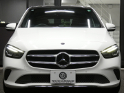 メルセデスベンツ Bクラス B180 ﾚｻﾞｰｴｸｽｸﾙｰｼﾌﾞ&ｱﾄﾞﾊﾞﾝｽﾄﾞ&ﾅﾋﾞｹﾞｰｼｮﾝ&ﾚｰﾀﾞｰｾｰﾌﾃｨPKG　meｺﾈｸﾄ ｷｰﾚｽｺﾞｰ 黒本革ｼｰﾄ/ﾋｰﾀｰ ﾊﾟﾉﾗﾏｻﾝﾙｰﾌ MBUXﾅﾋﾞ 地ﾃﾞｼﾞ 360度ｶﾒﾗ ｱﾄﾞﾊﾞﾝｽﾄﾞｻｳﾝﾄﾞ 360度ﾄﾞﾗﾚｺ 自動ﾘｱｹﾞｰﾄ LEDﾗｲﾄ　2年保証付