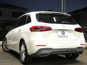 メルセデスベンツ Bクラス B180 ﾚｻﾞｰｴｸｽｸﾙｰｼﾌﾞ&ｱﾄﾞﾊﾞﾝｽﾄﾞ&ﾅﾋﾞｹﾞｰｼｮﾝ&ﾚｰﾀﾞｰｾｰﾌﾃｨPKG　meｺﾈｸﾄ ｷｰﾚｽｺﾞｰ 黒本革ｼｰﾄ/ﾋｰﾀｰ ﾊﾟﾉﾗﾏｻﾝﾙｰﾌ MBUXﾅﾋﾞ 地ﾃﾞｼﾞ 360度ｶﾒﾗ ｱﾄﾞﾊﾞﾝｽﾄﾞｻｳﾝﾄﾞ 360度ﾄﾞﾗﾚｺ 自動ﾘｱｹﾞｰﾄ LEDﾗｲﾄ　2年保証付