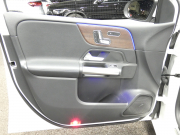 メルセデスベンツ Bクラス B180 ﾚｻﾞｰｴｸｽｸﾙｰｼﾌﾞ&ｱﾄﾞﾊﾞﾝｽﾄﾞ&ﾅﾋﾞｹﾞｰｼｮﾝ&ﾚｰﾀﾞｰｾｰﾌﾃｨPKG　meｺﾈｸﾄ ｷｰﾚｽｺﾞｰ 黒本革ｼｰﾄ/ﾋｰﾀｰ ﾊﾟﾉﾗﾏｻﾝﾙｰﾌ MBUXﾅﾋﾞ 地ﾃﾞｼﾞ 360度ｶﾒﾗ ｱﾄﾞﾊﾞﾝｽﾄﾞｻｳﾝﾄﾞ 360度ﾄﾞﾗﾚｺ 自動ﾘｱｹﾞｰﾄ LEDﾗｲﾄ　2年保証付