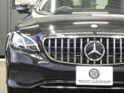 メルセデスベンツ Eクラス E200 4MATIC ｱﾊﾞﾝｷﾞｬﾙﾄﾞ ﾚｰﾀﾞｰｾｰﾌﾃｨPKG　ﾊﾟﾅﾒﾘｶｰﾅｸﾞﾘﾙ ｷｰﾚｽｺﾞｰ 黒半革ｼｰﾄ/ﾋｰﾀｰ HDDﾅﾋﾞ 地ﾃﾞｼﾞ 360度ｶﾒﾗ AppleCarPlay 前後ﾄﾞﾗﾚｺ ﾀﾞｲﾅﾐｯｸｾﾚｸﾄ ﾊﾟﾄﾞﾙｼﾌﾄ LEDﾍｯﾄﾞﾗｲﾄ 純正17ｲﾝﾁAW　2年保証付