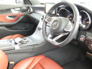 メルセデスベンツ Cクラス C200 ｱﾊﾞﾝｷﾞｬﾙﾄﾞ AMGﾗｲﾝ ﾚｻﾞｰｴｸｽｸﾙｰｼﾌﾞ&ﾚｰﾀﾞｰｾｰﾌﾃｨPKG　1ｵｰﾅｰ 9速AT meｺﾈｸﾄ ｷｰﾚｽｺﾞｰ 赤本革/ｼｰﾄﾋｰﾀｰ ﾊﾟﾉﾗﾏｻﾝﾙｰﾌ ﾅﾋﾞTV Bｶﾒﾗ ﾍｯﾄﾞｱｯﾌﾟD ｴｱﾊﾞﾗﾝｽPKG 自動ﾄﾗﾝｸ LEDﾍｯﾄﾞﾗｲﾄ/自動HB AMGｴｱﾛ&18ｲﾝﾁAW　2年保証付