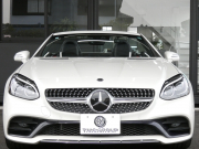 メルセデスベンツ SLCクラス SLC200 ｽﾎﾟｰﾂ ﾚｰﾀﾞｰｾｰﾌﾃｨPKG　ｷｰﾚｽｺﾞｰ 黒本革ｼｰﾄ/ﾋｰﾀｰ/ｴｱｽｶｰﾌ ﾏｼﾞｯｸｽｶｲﾙｰﾌ ｽﾎﾟｰﾂｴｸﾞｿﾞｰｽﾄ ﾅﾋﾞ 地ﾃﾞｼﾞ Appleｶｰﾌﾟﾚｲ ﾊﾞｯｸｶﾒﾗ harman/kardon ﾄﾞﾗﾚｺ ﾊﾟﾄﾞﾙｼﾌﾄ LEDﾗｲﾄ/自動HB AMGｴｱﾛ/18ｲﾝﾁAW　2年保証付