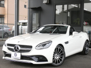 メルセデスベンツ SLCクラス SLC200 ｽﾎﾟｰﾂ ﾚｰﾀﾞｰｾｰﾌﾃｨPKG　ｷｰﾚｽｺﾞｰ 黒本革ｼｰﾄ/ﾋｰﾀｰ/ｴｱｽｶｰﾌ ﾏｼﾞｯｸｽｶｲﾙｰﾌ ｽﾎﾟｰﾂｴｸﾞｿﾞｰｽﾄ ﾅﾋﾞ 地ﾃﾞｼﾞ Appleｶｰﾌﾟﾚｲ ﾊﾞｯｸｶﾒﾗ harman/kardon ﾄﾞﾗﾚｺ ﾊﾟﾄﾞﾙｼﾌﾄ LEDﾗｲﾄ/自動HB AMGｴｱﾛ/18ｲﾝﾁAW　2年保証付