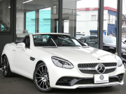 メルセデスベンツ SLCクラス SLC200 ｽﾎﾟｰﾂ ﾚｰﾀﾞｰｾｰﾌﾃｨPKG　ｷｰﾚｽｺﾞｰ 黒本革ｼｰﾄ/ﾋｰﾀｰ/ｴｱｽｶｰﾌ ﾏｼﾞｯｸｽｶｲﾙｰﾌ ｽﾎﾟｰﾂｴｸﾞｿﾞｰｽﾄ ﾅﾋﾞ 地ﾃﾞｼﾞ Appleｶｰﾌﾟﾚｲ ﾊﾞｯｸｶﾒﾗ harman/kardon ﾄﾞﾗﾚｺ ﾊﾟﾄﾞﾙｼﾌﾄ LEDﾗｲﾄ/自動HB AMGｴｱﾛ/18ｲﾝﾁAW　2年保証付