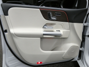 メルセデスベンツ Bクラス B180 ﾚｻﾞｰｴｸｽｸﾙｰｼﾌﾞ&ｱﾄﾞﾊﾞﾝｽﾄﾞ&ﾅﾋﾞｹﾞｰｼｮﾝ&ﾚｰﾀﾞｰｾｰﾌﾃｨPKG　meｺﾈｸﾄ ｷｰﾚｽｺﾞｰ ﾍﾞｰｼﾞｭ本革ｼｰﾄ/ﾋｰﾀｰ ﾊﾟﾉﾗﾏｻﾝﾙｰﾌ MBUXﾅﾋﾞ 地ﾃﾞｼﾞ 360度ｶﾒﾗ ｱﾄﾞﾊﾞﾝｽﾄﾞｻｳﾝﾄﾞ 前後ﾄﾞﾗﾚｺ 自動ﾘｱｹﾞｰﾄ/ﾌｯﾄOP LEDﾗｲﾄ　2年保証付