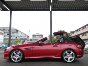 メルセデスベンツ SLKクラス SLK200 ｴｸｽｸﾙｰｼﾌﾞ ﾚｰﾀﾞｰｾｰﾌﾃｨPKG　9速AT 2,000ccEG 黒本革/ﾋｰﾀｰ/ｴｱｽｶｰﾌ ﾏｼﾞｯｸｽｶｲﾙｰﾌ HDDﾅﾋﾞ 地ﾃﾞｼﾞ ﾊﾞｯｸｶﾒﾗ ﾊﾟｰｸﾄﾛﾆｯｸ ﾄﾞﾗﾚｺ ﾀﾞｲﾅﾐｯｸﾊﾝﾄﾞﾘﾝｸﾞPKG AMGｴｱﾛ/18ｲﾝﾁAW　2年保証付