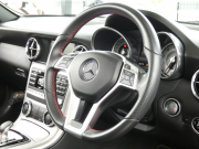 メルセデスベンツ SLKクラス SLK200 ｴｸｽｸﾙｰｼﾌﾞ ﾚｰﾀﾞｰｾｰﾌﾃｨPKG　9速AT 2,000ccEG 黒本革/ﾋｰﾀｰ/ｴｱｽｶｰﾌ ﾏｼﾞｯｸｽｶｲﾙｰﾌ HDDﾅﾋﾞ 地ﾃﾞｼﾞ ﾊﾞｯｸｶﾒﾗ ﾊﾟｰｸﾄﾛﾆｯｸ ﾄﾞﾗﾚｺ ﾀﾞｲﾅﾐｯｸﾊﾝﾄﾞﾘﾝｸﾞPKG AMGｴｱﾛ/18ｲﾝﾁAW　2年保証付