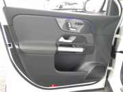 メルセデスベンツ GLA GLA200d 4MATIC AMGﾗｲﾝ AMGﾚｻﾞｰｴｸｽｸﾙｰｼﾌﾞ&ｱﾄﾞﾊﾞﾝｽﾄﾞ&ﾅﾋﾞ&ﾚｰﾀﾞｰｾｰﾌﾃｨPKG　meｺﾈｸﾄ 灰黒革 ﾊﾟﾉﾗﾏSR MBUXﾅﾋﾞTV 360ｶﾒﾗ ｱﾄﾞﾊﾞﾝｽﾄﾞｻｳﾝﾄﾞ ﾍｯﾄﾞｱｯﾌﾟD ﾃﾞｼﾞﾀﾙｲﾝﾅｰﾐﾗｰ 前後ﾄﾞﾗﾚｺ 自動ﾘｱｹﾞｰﾄ LEDﾗｲﾄ/自動HB　2年保証付