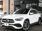 メルセデスベンツ GLA GLA200d 4MATIC AMGﾗｲﾝ AMGﾚｻﾞｰｴｸｽｸﾙｰｼﾌﾞ&ｱﾄﾞﾊﾞﾝｽﾄﾞ&ﾅﾋﾞ&ﾚｰﾀﾞｰｾｰﾌﾃｨPKG　meｺﾈｸﾄ 灰黒革 ﾊﾟﾉﾗﾏSR MBUXﾅﾋﾞTV 360ｶﾒﾗ ｱﾄﾞﾊﾞﾝｽﾄﾞｻｳﾝﾄﾞ ﾍｯﾄﾞｱｯﾌﾟD ﾃﾞｼﾞﾀﾙｲﾝﾅｰﾐﾗｰ 前後ﾄﾞﾗﾚｺ 自動ﾘｱｹﾞｰﾄ LEDﾗｲﾄ/自動HB　2年保証付