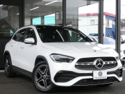 メルセデスベンツ GLA GLA200d 4MATIC AMGﾗｲﾝ AMGﾚｻﾞｰｴｸｽｸﾙｰｼﾌﾞ&ｱﾄﾞﾊﾞﾝｽﾄﾞ&ﾅﾋﾞ&ﾚｰﾀﾞｰｾｰﾌﾃｨPKG　meｺﾈｸﾄ 灰黒革 ﾊﾟﾉﾗﾏSR MBUXﾅﾋﾞTV 360ｶﾒﾗ ｱﾄﾞﾊﾞﾝｽﾄﾞｻｳﾝﾄﾞ ﾍｯﾄﾞｱｯﾌﾟD ﾃﾞｼﾞﾀﾙｲﾝﾅｰﾐﾗｰ 前後ﾄﾞﾗﾚｺ 自動ﾘｱｹﾞｰﾄ LEDﾗｲﾄ/自動HB　2年保証付