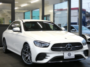 メルセデスベンツ Eクラス E200 ｽﾎﾟｰﾂ AMGﾗｲﾝｲﾝﾃﾘｱ&ｴｸｽｸﾙｰｼﾌﾞ&ﾚｰﾀﾞｰｾｰﾌﾃｨPKG　後期 BSG搭載 AMGｴｱﾛ&19AW ﾅｯﾊﾟ革/前後ﾋｰﾀｰ MBUXﾅﾋﾞ 地ﾃﾞｼﾞ AppleCarPlay 360度ｶﾒﾗ Burmester ﾍｯﾄﾞｱｯﾌﾟD 前後ﾄﾞﾗﾚｺ ｵｰﾄﾄﾗﾝｸ　2年保証付