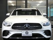 メルセデスベンツ Eクラス E200 ｽﾎﾟｰﾂ AMGﾗｲﾝｲﾝﾃﾘｱ&ｴｸｽｸﾙｰｼﾌﾞ&ﾚｰﾀﾞｰｾｰﾌﾃｨPKG　後期 BSG搭載 AMGｴｱﾛ&19AW ﾅｯﾊﾟ革/前後ﾋｰﾀｰ MBUXﾅﾋﾞ 地ﾃﾞｼﾞ AppleCarPlay 360度ｶﾒﾗ Burmester ﾍｯﾄﾞｱｯﾌﾟD 前後ﾄﾞﾗﾚｺ ｵｰﾄﾄﾗﾝｸ　2年保証付