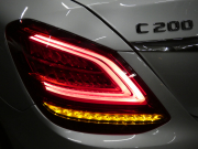 メルセデスベンツ Cクラス C200 AVG AMGﾗｲﾝ ﾚｰﾀﾞｰｾｰﾌﾃｨPKG　後期 BSG搭載 9速AT meｺﾈｸﾄ ｷｰﾚｽｺﾞｰ 黒革ｼｰﾄ/ﾋｰﾀｰ HDDﾅﾋﾞ 地ﾃﾞｼﾞ Bｶﾒﾗ AppleCarPlay ﾊﾟﾄﾞﾙｼﾌﾄ LEDﾗｲﾄ/自動HB ｱﾝﾋﾞｴﾝﾄﾗｲﾄ AMGｴｱﾛ/18AW　2年保証付