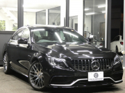 AMG Cクラス C63 ｴｸｽｸﾙｰｼﾌﾞ&ﾚｰﾀﾞｰｾｰﾌﾃｨPKG　後期 476ps meｺﾈｸﾄ AMGｴｱﾛ/19ｲﾝﾁAW ﾌﾞﾗｯｸﾅｯﾊﾟﾚｻﾞｰ ﾊﾟﾉﾗﾏｻﾝﾙｰﾌ 純正ﾅﾋﾞ 地ﾃﾞｼﾞ Bｶﾒﾗ AppleCarPlay 前後ﾄﾞﾗﾚｺ Burmester IWCｸﾛｯｸ 自動ﾄﾗﾝｸ/ﾌｯﾄOP ｴｱﾊﾞﾗﾝｽPKG　2年保証付
