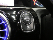 メルセデスベンツ CLAクラス CLA200d AMGﾗｲﾝ AMGﾚｻﾞｰｴｸｽｸﾙｰｼﾌﾞ&ｱﾄﾞﾊﾞﾝｽﾄﾞ&ﾅﾋﾞ&ﾚｰﾀﾞｰｾｰﾌﾃｨPKG　1ｵｰﾅｰ meｺﾈｸﾄ 灰黒革 ﾊﾟﾉﾗﾏSR MBUXﾅﾋﾞTV 360度ｶﾒﾗ ｱﾄﾞﾊﾞﾝｽﾄﾞｻｳﾝﾄﾞ ﾍｯﾄﾞｱｯﾌﾟD ﾜｲﾔﾚｽﾁｬｰｼﾞ LEDﾗｲﾄ/ｱﾀﾞﾌﾟﾃｨﾌﾞHB　2年保証付