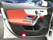 メルセデスベンツ CLAクラス CLA200d AMGﾗｲﾝ AMGﾚｻﾞｰｴｸｽｸﾙｰｼﾌﾞ&ｱﾄﾞﾊﾞﾝｽﾄﾞ&ﾅﾋﾞ&ﾚｰﾀﾞｰｾｰﾌﾃｨPKG　1ｵｰﾅｰ meｺﾈｸﾄ 赤黒革 ﾊﾟﾉﾗﾏSR MBUXﾅﾋﾞTV 360度ｶﾒﾗ ｱﾄﾞﾊﾞﾝｽﾄﾞｻｳﾝﾄﾞ ﾍｯﾄﾞｱｯﾌﾟD ﾜｲﾔﾚｽﾁｬｰｼﾞ 前後ﾄﾞﾗﾚｺ LEDﾗｲﾄ/ｱﾀﾞﾌﾟﾃｨﾌﾞHB　2年保証付