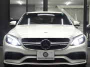 AMG Cクラス C63 ｴｸｽｸﾙｰｼﾌﾞ&ﾚｰﾀﾞｰｾｰﾌﾃｨPKG　AMG19ｲﾝﾁAW&AMGｴｱﾛ ﾌﾞﾗｯｸﾅｯﾊﾟﾚｻﾞｰ ﾅﾋﾞTV Bｶﾒﾗ Burmester 自動ﾄﾗﾝｸ/ﾌｯﾄOP ｴｱﾊﾞﾗﾝｽPKG/ﾊﾟﾌｭｰﾑｱﾄﾏｲｻﾞｰ AMGﾗｲﾄﾞｺﾝﾄﾛｰﾙｻｽ AMG強化ﾌﾞﾚｰｷ ﾄﾞﾗﾚｺ LEDﾍｯﾄﾞﾗｲﾄ/ｵｰﾄHB　2年保証付