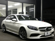 AMG Cクラス C63 ｴｸｽｸﾙｰｼﾌﾞ&ﾚｰﾀﾞｰｾｰﾌﾃｨPKG　AMG19ｲﾝﾁAW&AMGｴｱﾛ ﾌﾞﾗｯｸﾅｯﾊﾟﾚｻﾞｰ ﾅﾋﾞTV Bｶﾒﾗ Burmester 自動ﾄﾗﾝｸ/ﾌｯﾄOP ｴｱﾊﾞﾗﾝｽPKG/ﾊﾟﾌｭｰﾑｱﾄﾏｲｻﾞｰ AMGﾗｲﾄﾞｺﾝﾄﾛｰﾙｻｽ AMG強化ﾌﾞﾚｰｷ ﾄﾞﾗﾚｺ LEDﾍｯﾄﾞﾗｲﾄ/ｵｰﾄHB　2年保証付