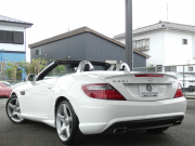 メルセデスベンツ SLKクラス SLK200 ﾄﾚﾝﾄﾞ+ AMGｽﾎﾟｰﾂ&ﾚｰﾀﾞｰｾｰﾌﾃｨPKG　AMGｴｱﾛ&18AW ﾄﾗﾝｸｽﾎﾟｲﾗｰ 黒本革/ｼｰﾄﾋｰﾀｰ/ｴｱｽｶｰﾌ ﾚｯﾄﾞｼｰﾄﾍﾞﾙﾄ HDDﾅﾋﾞ 地ﾃﾞｼﾞ ﾊﾟﾄﾞﾙｼﾌﾄ ｷｾﾉﾝﾗｲﾄ/ｱﾀﾞﾌﾟﾃｨﾌﾞHB　2年保証付