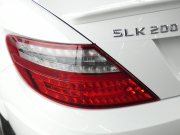 メルセデスベンツ SLKクラス SLK200 ﾄﾚﾝﾄﾞ+ AMGｽﾎﾟｰﾂ&ﾚｰﾀﾞｰｾｰﾌﾃｨPKG　AMGｴｱﾛ&18AW ﾄﾗﾝｸｽﾎﾟｲﾗｰ 黒本革/ｼｰﾄﾋｰﾀｰ/ｴｱｽｶｰﾌ ﾚｯﾄﾞｼｰﾄﾍﾞﾙﾄ HDDﾅﾋﾞ 地ﾃﾞｼﾞ ﾊﾟﾄﾞﾙｼﾌﾄ ｷｾﾉﾝﾗｲﾄ/ｱﾀﾞﾌﾟﾃｨﾌﾞHB　2年保証付