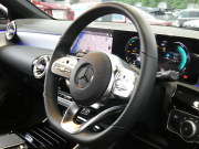 AMG CLAクラス CLA35 4MATIC AMGｱﾄﾞﾊﾞﾝｽﾄﾞ&ﾅﾋﾞｹﾞｰｼｮﾝ&ﾚｰﾀﾞｰｾｰﾌﾃｨPKG　1ｵｰﾅｰ meｺﾈｸﾄ AMGｴｱﾛ 18ｲﾝﾁAW 灰黒革/ﾋｰﾀｰ ﾊﾟﾉﾗﾏｻﾝﾙｰﾌ MBUXﾅﾋﾞ 地ﾃﾞｼﾞ 360度ｶﾒﾗ ﾍｯﾄﾞｱｯﾌﾟD ｱﾄﾞﾊﾞﾝｽﾄﾞｻｳﾝﾄﾞ 純正ﾄﾞﾗﾚｺ LEDﾍｯﾄﾞﾗｲﾄ/自動HB　2年保証付