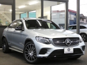 AMG GLCクーペ GLC43 4MATIC ｸｰﾍﾟ ﾚｻﾞｰｴｸｽｸﾙｰｼﾌﾞ&ﾅｲﾄ&ﾚｰﾀﾞｰｾｰﾌﾃｨPKG　meｺﾈｸﾄ AMGｴｱﾛ/20ｲﾝﾁAW 黒本革 ｻﾝﾙｰﾌ HDDﾅﾋﾞ 地ﾃﾞｼﾞ 360度ｶﾒﾗ Burmester LEDﾍｯﾄﾞﾗｲﾄ ｵｰﾄﾘｱｹﾞｰﾄ ｴｱﾊﾞﾗﾝｽPKG ﾍｯﾄﾞｱｯﾌﾟD　2年保証付