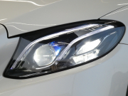 メルセデスベンツ Eクラス E220d 4MATIC ｵｰﾙﾃﾚｲﾝ ｴｸｽｸﾙｰｼﾌﾞ&ﾚｰﾀﾞｰｾｰﾌﾃｨPKG　meｺﾈｸﾄ 黒本革/ﾍﾞﾝﾁﾚｰﾀｰ/前後ﾋｰﾀｰ ﾊﾟﾉﾗﾏSR ﾅﾋﾞ 地ﾃﾞｼﾞ 360度ｶﾒﾗ AppleCarPlay Burmester ﾍｯﾄﾞｱｯﾌﾟD ｴｱﾊﾞﾗﾝｽPKG 自動ﾘｱｹﾞｰﾄ/ﾌｯﾄOP LEDﾗｲﾄ/自動HB　2年保証付