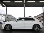 メルセデスベンツ Aクラス A200d AMGﾗｲﾝ AMGﾚｻﾞｰｴｸｽｸﾙｰｼﾌﾞ&ｱﾄﾞﾊﾞﾝｽﾄﾞ&ﾅﾋﾞ&ﾚｰﾀﾞｰｾｰﾌﾃｨPKG　meｺﾈｸﾄ 灰黒革 ﾊﾟﾉﾗﾏSR MBUXﾅﾋﾞTV 360度ｶﾒﾗ ｱﾄﾞﾊﾞﾝｽﾄﾞｻｳﾝﾄﾞ ﾍｯﾄﾞｱｯﾌﾟD ﾜｲﾔﾚｽﾁｬｰｼﾞ 前後ﾄﾞﾗﾚｺ LEDﾗｲﾄ/ｱﾀﾞﾌﾟﾃｨﾌﾞHB　2年保証付