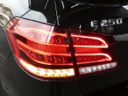 メルセデスベンツ Eクラス E250 ｽﾃｰｼｮﾝﾜｺﾞﾝ AVG AMGｽﾎﾟｰﾂ&ﾚｰﾀﾞｰｾｰﾌﾃｨPKG　後期 ｷｰﾚｽｺﾞｰ 黒本革ｼｰﾄ/前後ﾋｰﾀｰ ﾊﾟﾉﾗﾏSR ﾅﾋﾞ 地ﾃﾞｼﾞ Bｶﾒﾗ 自動ﾘｱｹﾞｰﾄ/ ﾌｯﾄOP ﾊﾟﾄﾞﾙｼﾌﾄ LEDﾗｲﾄ/自動HB AMGｴｱﾛ&18ｲﾝﾁAW　2年保証付
