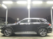 メルセデスベンツ GLC GLC220d 4MATIC AMGﾗｲﾝ ﾚｻﾞｰｴｸｽｸﾙｰｼﾌﾞ&ﾚｰﾀﾞｰｾｰﾌﾃｨPKG　後期 meｺﾈｸﾄ AMGｴｱﾛ&19AW 黒本革/ﾍﾞﾝﾁﾚｰﾀｰ/ﾏｯｻｰｼﾞ MBUXﾅﾋﾞ 地ﾃﾞｼﾞ 360度ｶﾒﾗ ﾃﾞｼﾞﾀﾙｲﾝﾅｰﾐﾗｰ Burmester ﾍｯﾄﾞｱｯﾌﾟD 自動ﾘｱｹﾞｰﾄ/ﾌｯﾄOP　2年保証付