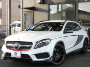 AMG GLA GLA45 AMG 4MATIC ｴﾃﾞｨｼｮﾝ1 ﾚｰﾀﾞｰｾｰﾌﾃｨPKG　300台限定 専用ｴｸｽﾃﾘｱ&ｲﾝﾃﾘｱ AMGﾊﾟﾌｫｰﾏﾝｽｼｰﾄ/ｽﾃｱﾘﾝｸﾞ AMGｴｱﾛ/20ｲﾝﾁAW 強化ﾌﾞﾚｰｷ&ｻｽﾍﾟﾝｼｮﾝ HDDﾅﾋﾞ 地ﾃﾞｼﾞ Bｶﾒﾗ BTｵｰﾃﾞｨｵ 前後ﾄﾞﾗﾚｺ 自動ﾘｱｹﾞｰﾄ　2年保証付