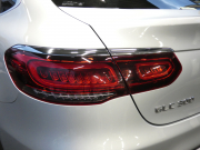 メルセデスベンツ GLCクーペ GLC300 4MATIC ｸｰﾍﾟ AMGﾗｲﾝ ﾚｻﾞｰｴｸｽｸﾙｰｼﾌﾞ&ﾚｰﾀﾞｰｾｰﾌﾃｨPKG　後期 meｺﾈｸﾄ AMGｴｱﾛ&20AW 黒革/ﾍﾞﾝﾁﾚｰﾀｰ/ﾏｯｻｰｼﾞ ｻﾝﾙｰﾌ MBUXﾅﾋﾞ 地ﾃﾞｼﾞ 360度ｶﾒﾗ ﾄﾞﾗﾚｺ Burmester ﾍｯﾄﾞｱｯﾌﾟD 自動ﾘｱｹﾞｰﾄ/ﾌｯﾄOP LEDﾍｯﾄﾞﾗｲﾄ　2年保証付