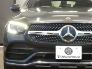 メルセデスベンツ GLC GLC300 4MATIC AMGﾗｲﾝ ﾚｻﾞｰｴｸｽｸﾙｰｼﾌﾞ&ﾚｰﾀﾞｰｾｰﾌﾃｨPKG　後期 1ｵｰﾅｰ meｺﾈｸﾄ AMGｴｱﾛ&20AW 黒本革/ﾍﾞﾝﾁﾚｰﾀｰ/ﾏｯｻｰｼﾞ ﾊﾟﾉﾗﾏSR MBUXﾅﾋﾞ 地ﾃﾞｼﾞ 360度ｶﾒﾗ ﾄﾞﾗﾚｺ Burmester ﾍｯﾄﾞｱｯﾌﾟD 自動ﾘｱｹﾞｰﾄ/ﾌｯﾄOP LEDﾍｯﾄﾞﾗｲﾄ　2年保証付