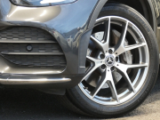 メルセデスベンツ GLC GLC300 4MATIC AMGﾗｲﾝ ﾚｻﾞｰｴｸｽｸﾙｰｼﾌﾞ&ﾚｰﾀﾞｰｾｰﾌﾃｨPKG　後期 1ｵｰﾅｰ meｺﾈｸﾄ AMGｴｱﾛ&20AW 黒本革/ﾍﾞﾝﾁﾚｰﾀｰ/ﾏｯｻｰｼﾞ ﾊﾟﾉﾗﾏSR MBUXﾅﾋﾞ 地ﾃﾞｼﾞ 360度ｶﾒﾗ ﾄﾞﾗﾚｺ Burmester ﾍｯﾄﾞｱｯﾌﾟD 自動ﾘｱｹﾞｰﾄ/ﾌｯﾄOP LEDﾍｯﾄﾞﾗｲﾄ　2年保証付