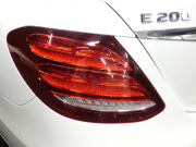 メルセデスベンツ Eクラス E200 ｱﾊﾞﾝｷﾞｬﾙﾄﾞ ﾚｻﾞｰ&ﾚｰﾀﾞｰｾｰﾌﾃｨPKG　1ｵｰﾅｰ ｷｰﾚｽｺﾞｰ 黒本革ｼｰﾄ/前後ﾋｰﾀｰ HDDﾅﾋﾞ 地ﾃﾞｼﾞ 360度ｶﾒﾗ AppleCarPlay Burmester 純正ﾄﾞﾗﾚｺ ｴｱﾊﾞﾗﾝｽPKG 自動ﾄﾗﾝｸ ﾊﾟﾄﾞﾙｼﾌﾄ LEDﾗｲﾄ ｱﾝﾋﾞｴﾝﾄﾗｲﾄ　2年保証付