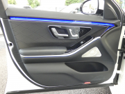 メルセデスベンツ Sクラス S400d 4MATIC AMGﾗｲﾝ ﾚｻﾞｰｴｸｽｸﾙｰｼﾌﾞ&ﾍﾞｰｼｯｸPKG　1ｵｰﾅｰ ﾌﾞﾗｯｸﾚｻﾞｰ/ﾋｰﾀｰ/ﾍﾞﾝﾁﾚｰﾀｰ ﾊﾟﾉﾗﾏSR MBUXﾅﾋﾞTV AppleCarPlay 360ｶﾒﾗ Burmester ﾍｯﾄﾞｱｯﾌﾟD 自動ﾄﾗﾝｸ/ﾌｯﾄOP ﾃﾞｼﾞﾀﾙLEDﾗｲﾄ AMGｴｱﾛ/20ｲﾝﾁAW　2年保証付