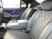 メルセデスベンツ Sクラス S400d 4MATIC AMGﾗｲﾝ ﾚｻﾞｰｴｸｽｸﾙｰｼﾌﾞ&ﾍﾞｰｼｯｸPKG　1ｵｰﾅｰ ﾌﾞﾗｯｸﾚｻﾞｰ/ﾋｰﾀｰ/ﾍﾞﾝﾁﾚｰﾀｰ ﾊﾟﾉﾗﾏSR MBUXﾅﾋﾞTV AppleCarPlay 360ｶﾒﾗ Burmester ﾍｯﾄﾞｱｯﾌﾟD 自動ﾄﾗﾝｸ/ﾌｯﾄOP ﾃﾞｼﾞﾀﾙLEDﾗｲﾄ AMGｴｱﾛ/20ｲﾝﾁAW　2年保証付