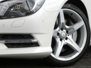 メルセデスベンツ SLクラス SL350 AMGｽﾎﾟｰﾂ&ABC&ﾚｰﾀﾞｰｾｰﾌﾃｨPKG　AMGｴｱﾛ/19ｲﾝﾁAW ﾏｼﾞｯｸｽｶｲﾙｰﾌ ｷｰﾚｽｺﾞｰ 赤革/ﾍﾞﾝﾁﾚｰﾀｰ HDDﾅﾋﾞ 地ﾃﾞｼﾞ Bｶﾒﾗ BTｵｰﾃﾞｨｵ harman/kardon ﾊﾟﾄﾞﾙｼﾌﾄ 自動ﾄﾗﾝｸ/ﾌｯﾄOP付 ｷｾﾉﾝ/自動HB ｱﾝﾋﾞｴﾝﾄﾗｲﾄ　2年保証付