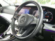 メルセデスベンツ Eクラス E220d 4MATIC ｵｰﾙﾃﾚｲﾝ ｴｸｽｸﾙｰｼﾌﾞ&ﾚｰﾀﾞｰｾｰﾌﾃｨPKG　meｺﾈｸﾄ 黒本革/ﾍﾞﾝﾁﾚｰﾀｰ/前後ﾋｰﾀｰ ﾊﾟﾉﾗﾏSR ﾅﾋﾞ 地ﾃﾞｼﾞ 360度ｶﾒﾗ AppleCarPlay Burmester ﾍｯﾄﾞｱｯﾌﾟD ｴｱﾊﾞﾗﾝｽPKG 自動ﾘｱｹﾞｰﾄ/ﾌｯﾄOP LEDﾗｲﾄ/自動HB　2年保証付