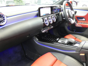 メルセデスベンツ CLAクラス CLA250 4MATIC ｼｭｰﾃｨﾝｸﾞﾌﾞﾚｰｸ AMGﾗｲﾝ AMGﾚｻﾞｰｴｸｽｸﾙｰｼﾌﾞ&ｱﾄﾞﾊﾞﾝｽﾄﾞ&ﾅﾋﾞ&ﾚｰﾀﾞｰｾｰﾌﾃｨPKG　meｺﾈｸﾄ 赤黒革 ﾊﾟﾉﾗﾏSR MBUXﾅﾋﾞTV 360度ｶﾒﾗ ｱﾄﾞﾊﾞﾝｽﾄﾞｻｳﾝﾄﾞ ﾍｯﾄﾞｱｯﾌﾟD ﾜｲﾔﾚｽﾁｬｰｼﾞ 自動ﾘｱｹﾞｰﾄ LEDﾗｲﾄ/自動HB　2年保証付