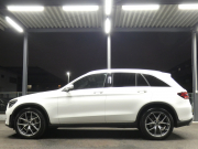 メルセデスベンツ GLC GLC300 4MATIC AMGﾗｲﾝ ﾚｻﾞｰｴｸｽｸﾙｰｼﾌﾞ&ﾚｰﾀﾞｰｾｰﾌﾃｨPKG　後期 meｺﾈｸﾄ AMGｴｱﾛ&20AW 黒本革/ﾍﾞﾝﾁﾚｰﾀｰ/ﾏｯｻｰｼﾞ ﾊﾟﾉﾗﾏSR MBUXﾅﾋﾞ 地ﾃﾞｼﾞ 360度ｶﾒﾗ 前後ﾄﾞﾗﾚｺ Burmester ﾍｯﾄﾞｱｯﾌﾟD 自動ﾘｱｹﾞｰﾄ/ﾌｯﾄOP LEDﾍｯﾄﾞﾗｲﾄ　2年保証付