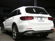 メルセデスベンツ GLC GLC300 4MATIC AMGﾗｲﾝ ﾚｻﾞｰｴｸｽｸﾙｰｼﾌﾞ&ﾚｰﾀﾞｰｾｰﾌﾃｨPKG　後期 meｺﾈｸﾄ AMGｴｱﾛ&20AW 黒本革/ﾍﾞﾝﾁﾚｰﾀｰ/ﾏｯｻｰｼﾞ ﾊﾟﾉﾗﾏSR MBUXﾅﾋﾞ 地ﾃﾞｼﾞ 360度ｶﾒﾗ 前後ﾄﾞﾗﾚｺ Burmester ﾍｯﾄﾞｱｯﾌﾟD 自動ﾘｱｹﾞｰﾄ/ﾌｯﾄOP LEDﾍｯﾄﾞﾗｲﾄ　2年保証付